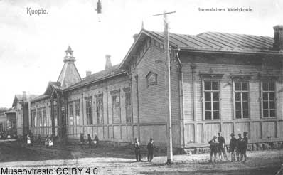 Kuopion suomalainen yhteiskoulun talo